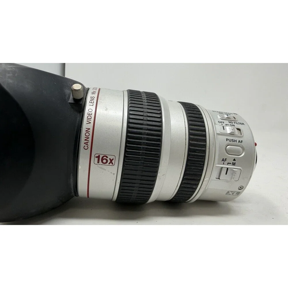 Canon Video Lens 16x Zoom XL 5.5-88mm IS 1:1.6-2.6 72mm w/ Hood